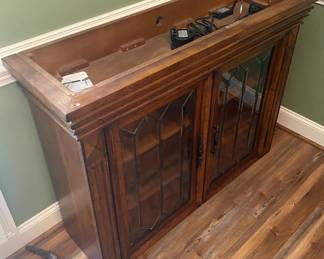 China Cabinet Top