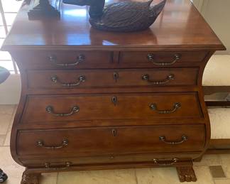 Nice Wooden Five Drawer Chest