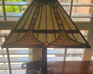 Quoizel Arts and Crafts Style Table Lamp