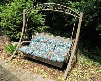 Outdoor sofa swing