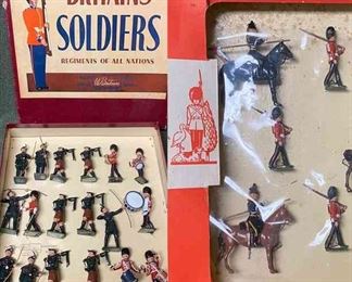 Britain Metal Miniatures no 9428 Britains LTD Metal Miniature British Soldiers