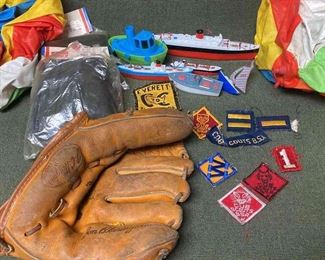 JC Higgins 310 Don Blasingame Mit, Cub Scouts Other Kid Vintage Items