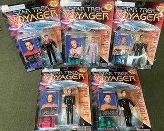 Unopened 1990s 5 Playmates Star Trek Voyager Crew Action Figures