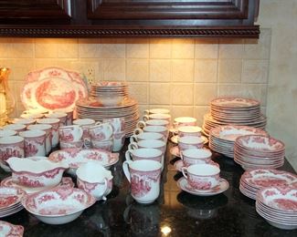 100+ pcs. Johnson Bros. Old Britain Castles