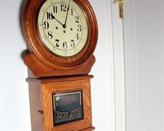 Regulator Clock