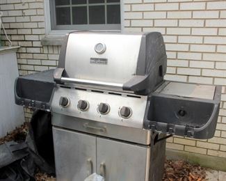 Charbroil Grill