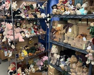 Beanie Babies, Boys's Bears and more bears and more bears. All in New Condition