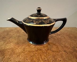 Hall 6 cup teapot