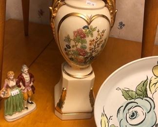 Porcelain table lamp base