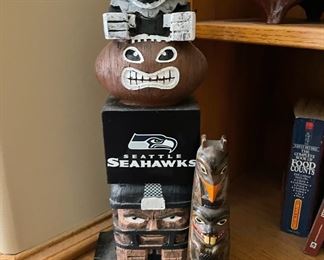 Seattle Seahawks Totem Pole, Alaskan Mini Totem Pole 