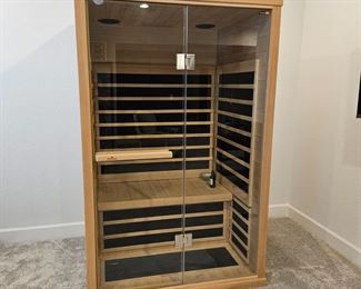 2022 Finnleo Infrared 2-person Free Standing Sauna - S820 with Bluetooth Measures 47"W x 40"D x 76"T