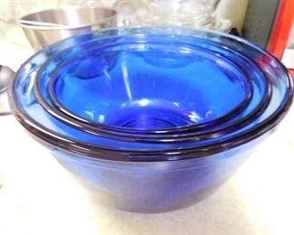 3 Anchor Hocking Cobalt Blue Nesting Bowls