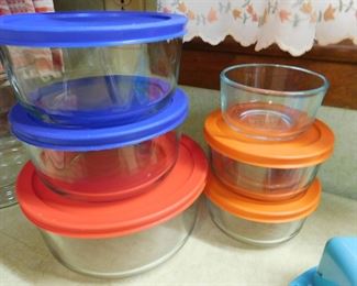 Pyrex Containers with Lids