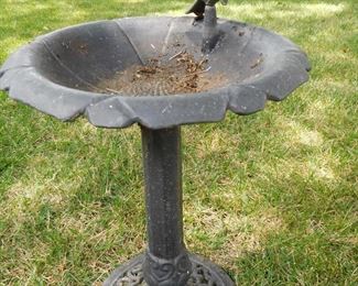Metal Bird Bath/Feeder