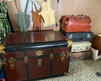 Trunk and old suit cases