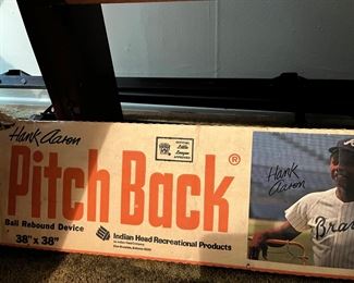 Hank Aron vintage Pitch back