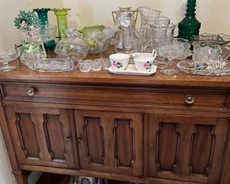 Drexel Serving Cart on wheels