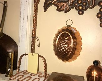 Items Located In The Dining Room