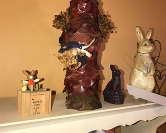 Items Located In The Dining Room