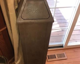 Items Located In The Dining Room