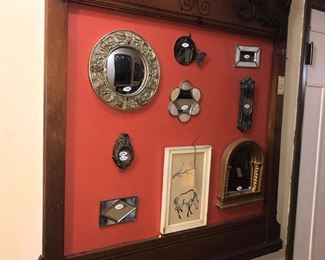 Items Located In The Central Hallway