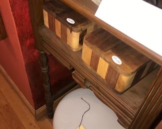 Items Located In The Central Hallway