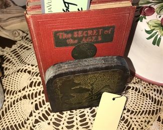 Items Located In The 1st Bedroom