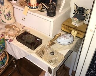 Items Located In The 1st Bedroom