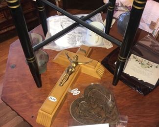 Items Located In The 1st Bedroom