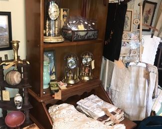 Items Located In The 2nd Bedroom