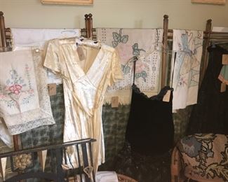 Items Located In The 2nd Bedroom