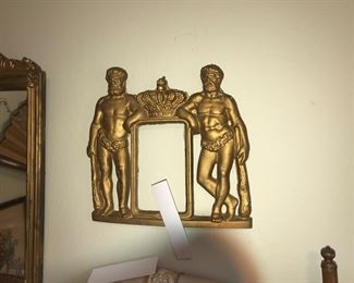 Items Located In The 2nd Bedroom