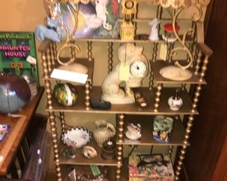 Items Located In The 3rd Bedroom