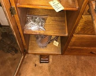 Items Located In The 4th Bedroom