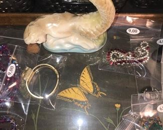 Items Located In The 4th Bedroom