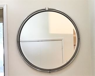 DIA Mirror