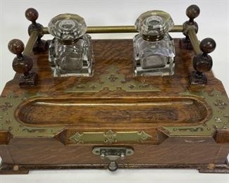 ANTIQUE PEN AND INKWELL WOODEN DESK SET