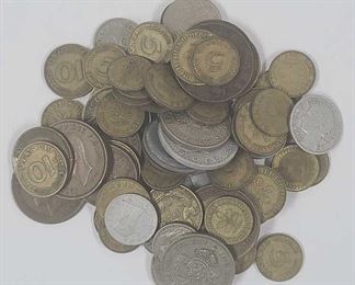 LOT OF INTERNATIONAL COINS