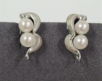VINTAGE PEARL IN 14K WHITE GOLD SETTING EARRINGS