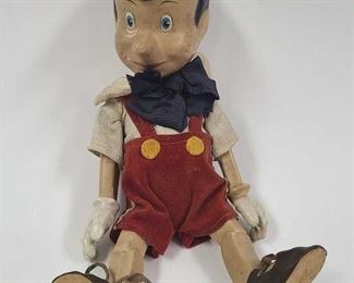VINTAGE DISNEY PROD. PINOCCHIO COMPOSITION DOLL