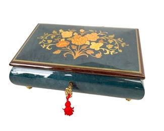 Music Box with Swiss Musical Movement