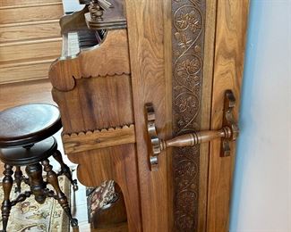 #15	Restored antique Beethoven Organ Company Washington, NJ USA "Gold Toned" with antique stool  44x22x45	 $250.00 								