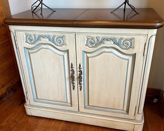 	#19	Vintage White of Mebane made in North Carolina server on wheels 38-76x18x30.5	 $100.00 				