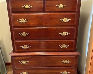 	#31	 Chest of drawers 40x19x53	 $150.00 				