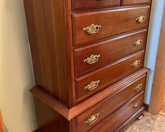 	#31	 Chest of drawers 40x19x53	 $150.00 				