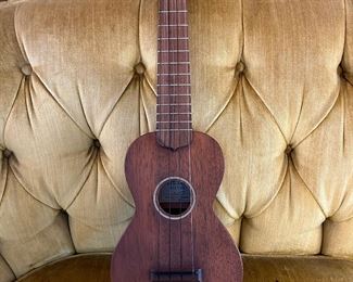 *	#40	Ukulele Martin and Company S-0 UKE 6.679	 $150.00 				