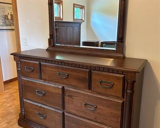 	#75	Dresser with mirror 62x19x41	SOLD			