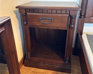 	#77	 Night stand with1 drawer 24x17x21	 $80.00 				