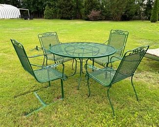 	#116	Wrought iron table and 4 chairs	 SOLD			