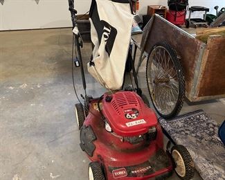 	#124	Toro push mower	 SOLD				